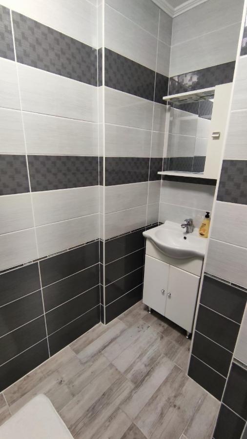 Freedom-Fehervar Apartman Székesfehérvár Eksteriør billede